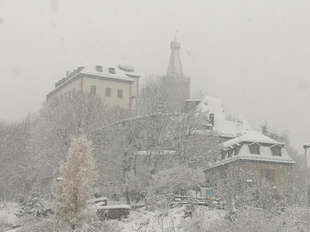 Bild der Osterburg im Winter 2022, Dezember